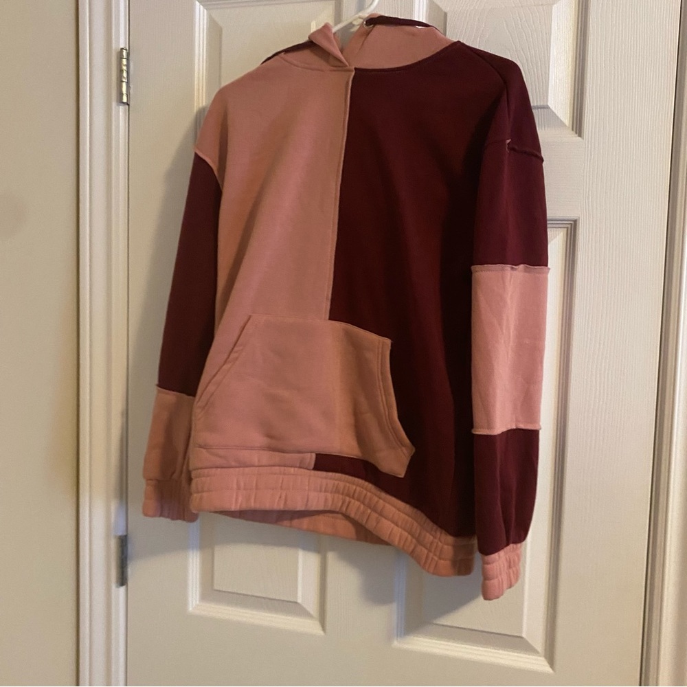 Assorted tops - Picture 13 of 15